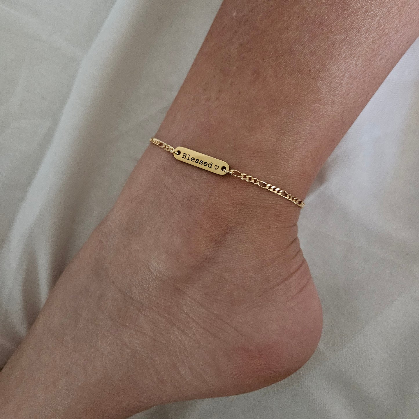 New York Personalized Aklet, Figaro Custom Anklet, Bar Name Anklet Bracelet