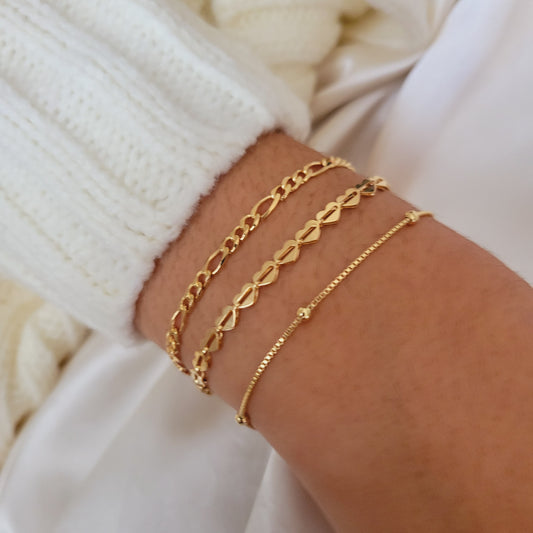 Heart Bracelet minimalist Set, 18K Gold Filled Dainty Bracelet Set, Love Bracelet, Figaro Bracelet