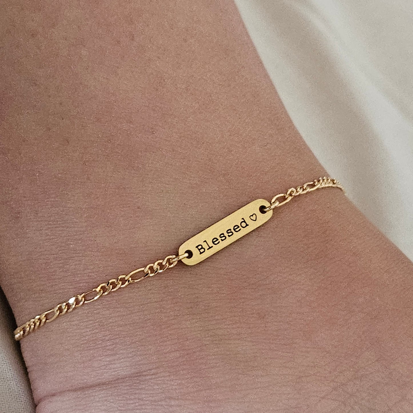 New York Personalized Aklet, Figaro Custom Anklet, Bar Name Anklet Bracelet