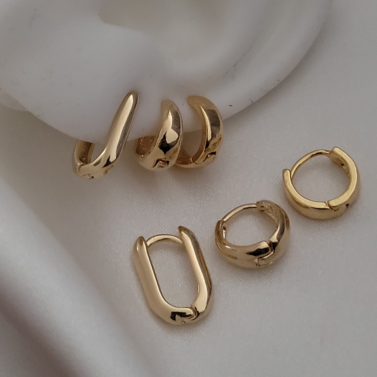 Lulu Tiny 18k Gold Filled Gold Hoop Set, 3 Pair Gold Hoop Earrigs