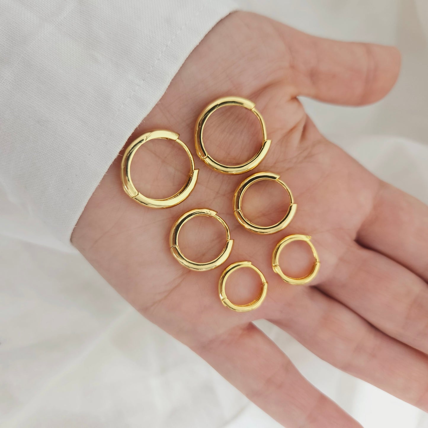 Simple Thick Huggie Hoop Small Hoop Tiny Hoop Earrings Gold Thick Huggie Hoop Earrings