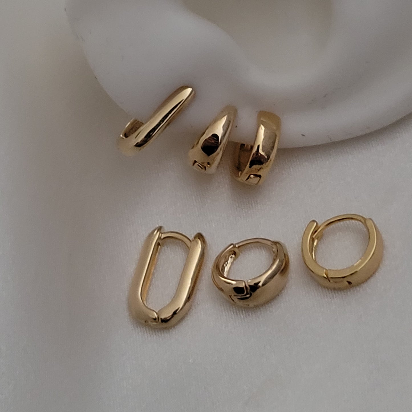 Lulu Tiny 18k Gold Filled Gold Hoop Set, 3 Pair Gold Hoop Earrigs