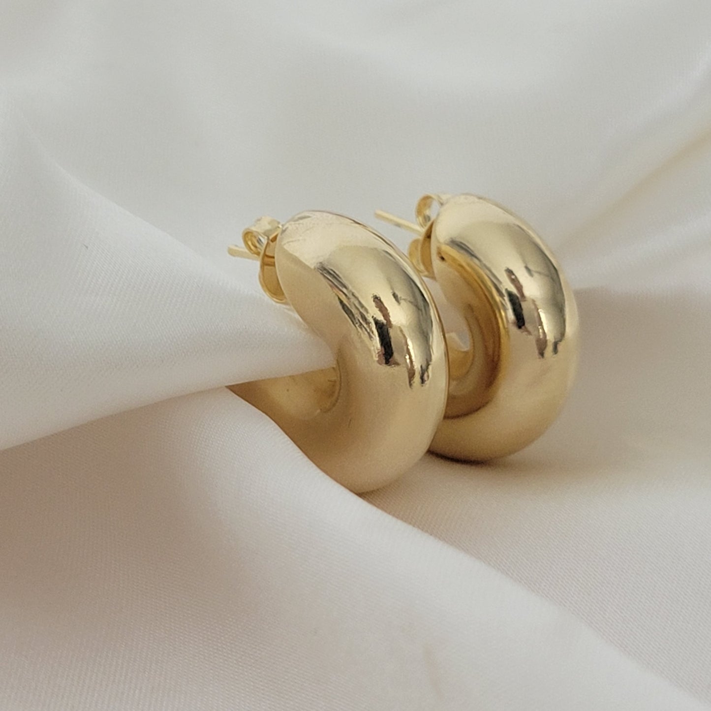 Chunky Hoop Earrings,Lightweight Hoop, 18K Gold Filled, Water Safe