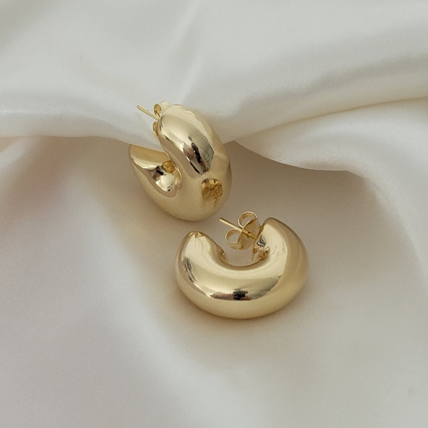 Chunky Hoop Earrings,Lightweight Hoop, 18K Gold Filled, Water Safe